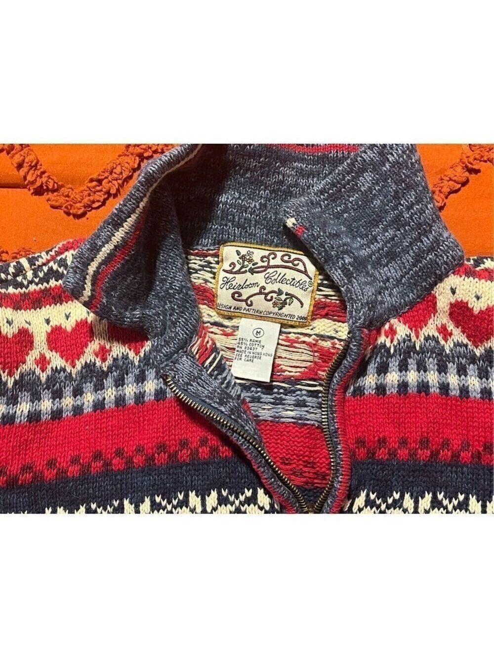 Heirloom  Collectibles sweater. Hearts, squares and diamonds. Size medium. - Picture 5 of 16